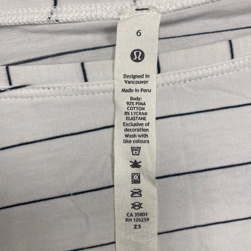 Lululemon Back In Action Long Sleeve Short Serve Stripe White Black Stripe Sz 6